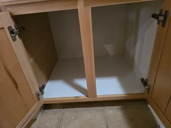 Cabinet Repair Service in Tracy